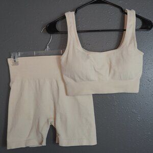 Amazon Womens light Cream Athletic Henley Sports Bra Yoga Set Size Medium